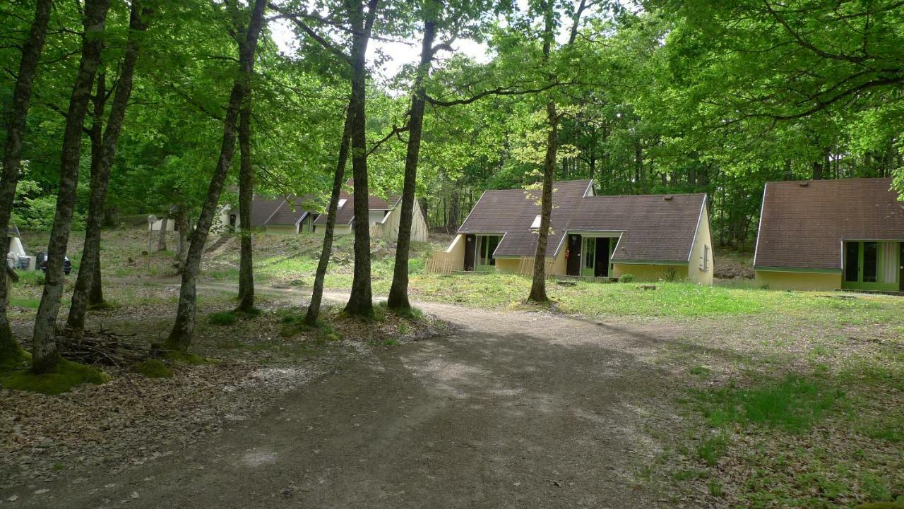Gites La Foret Chenerailles Экстерьер фото