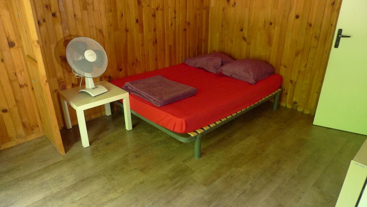 Gites La Foret Chenerailles Экстерьер фото